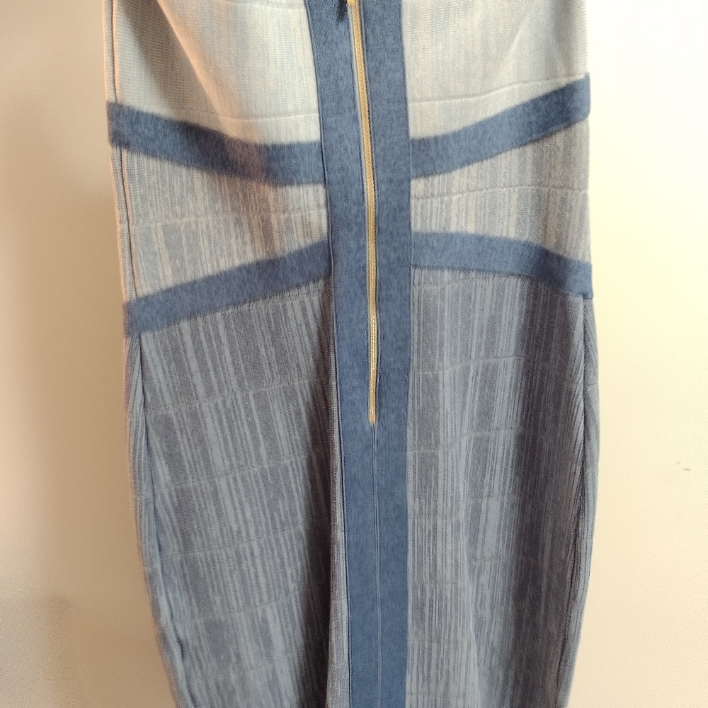 Bebe dress (says small but definitely medium) - Picture 5 of 7